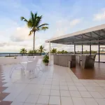 Ambassador Flat - com vista para o mar